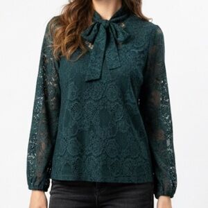 Cable & Gauge Green Floral Lace Tie-Neck Blouse, Size L